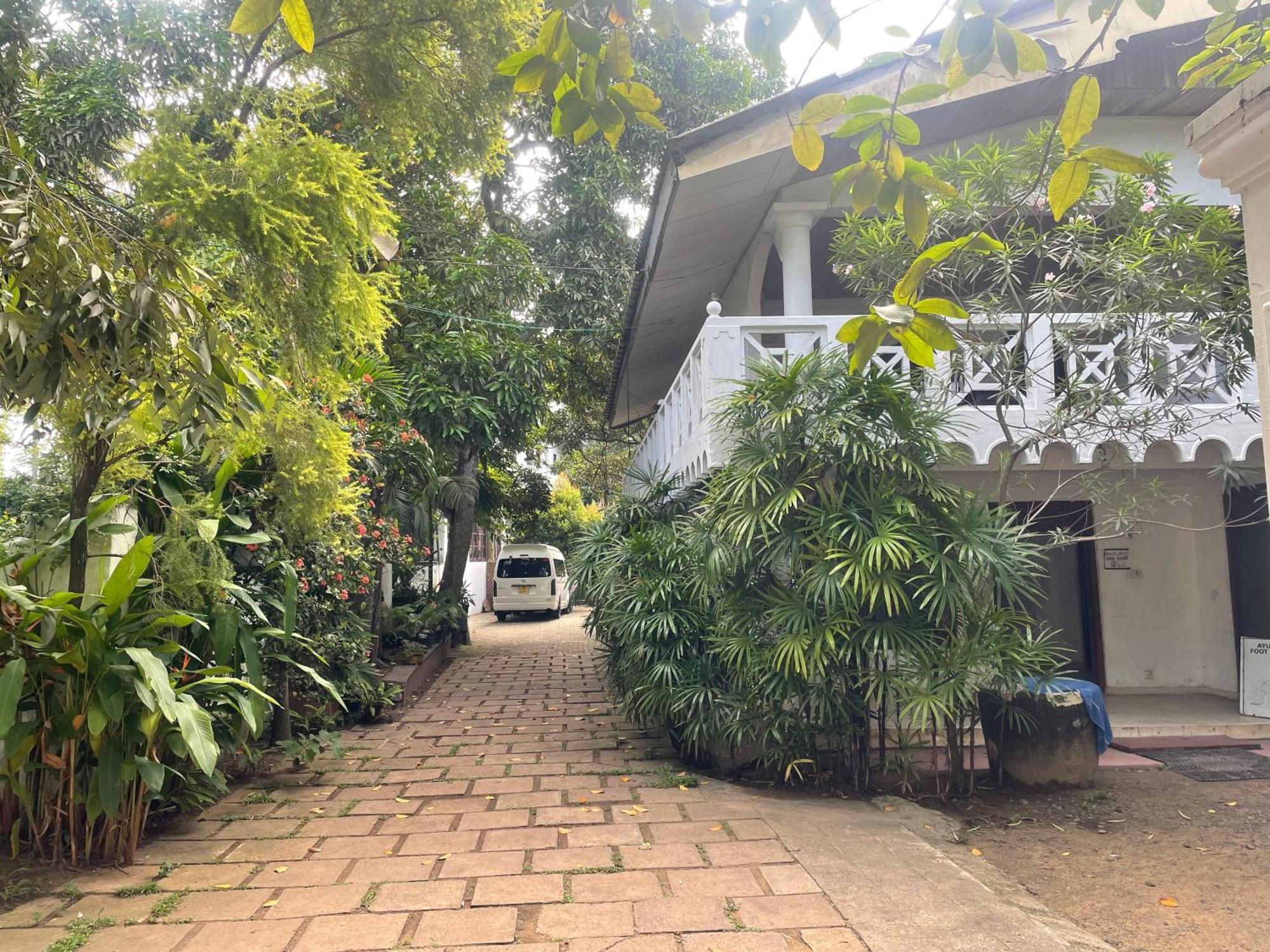 Serendipity Beach Unawatuna Exterior photo