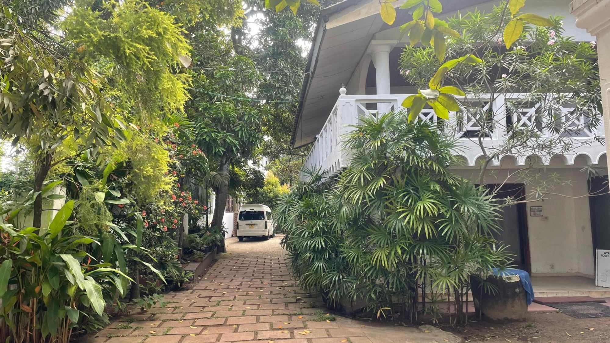 Serendipity Beach Unawatuna Exterior photo